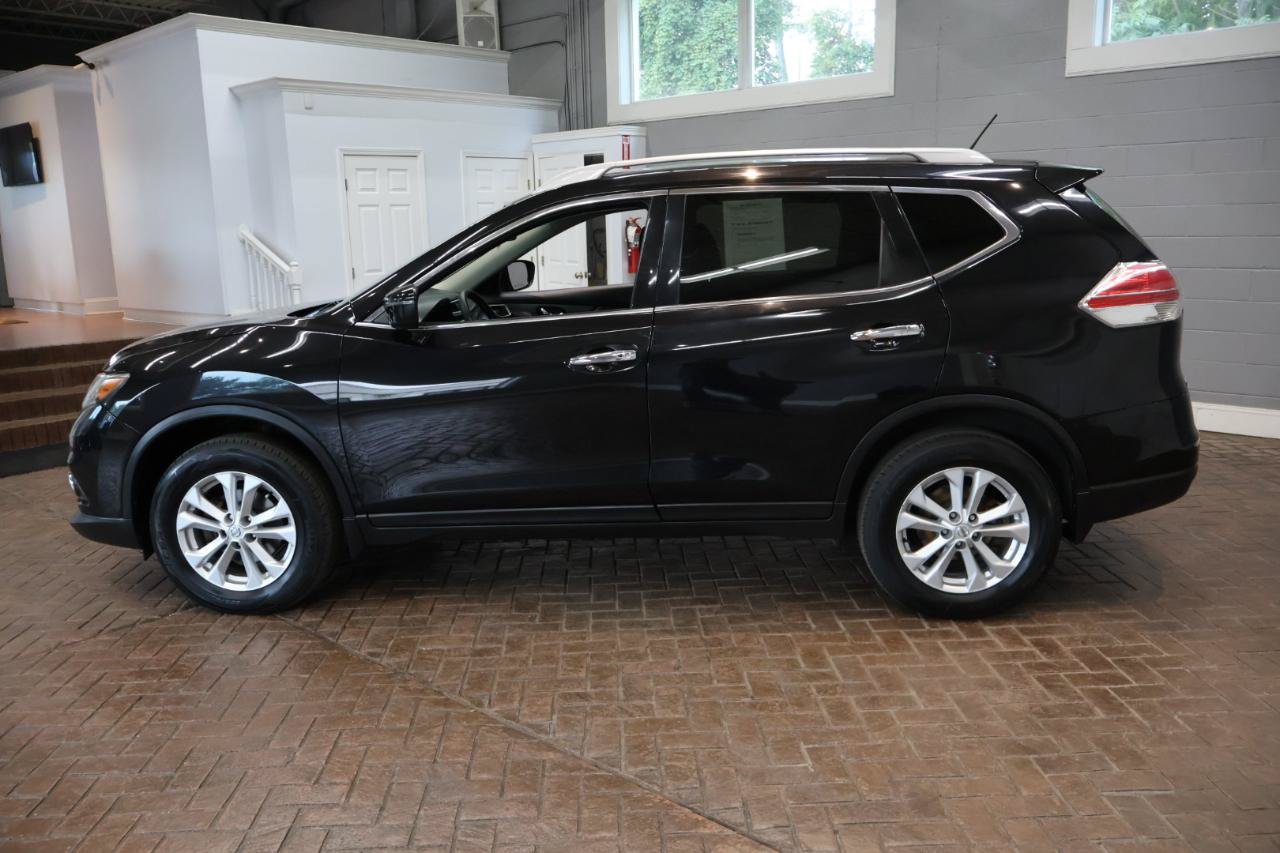 Used 2016 Nissan Rogue SV AWD/4WD image 4