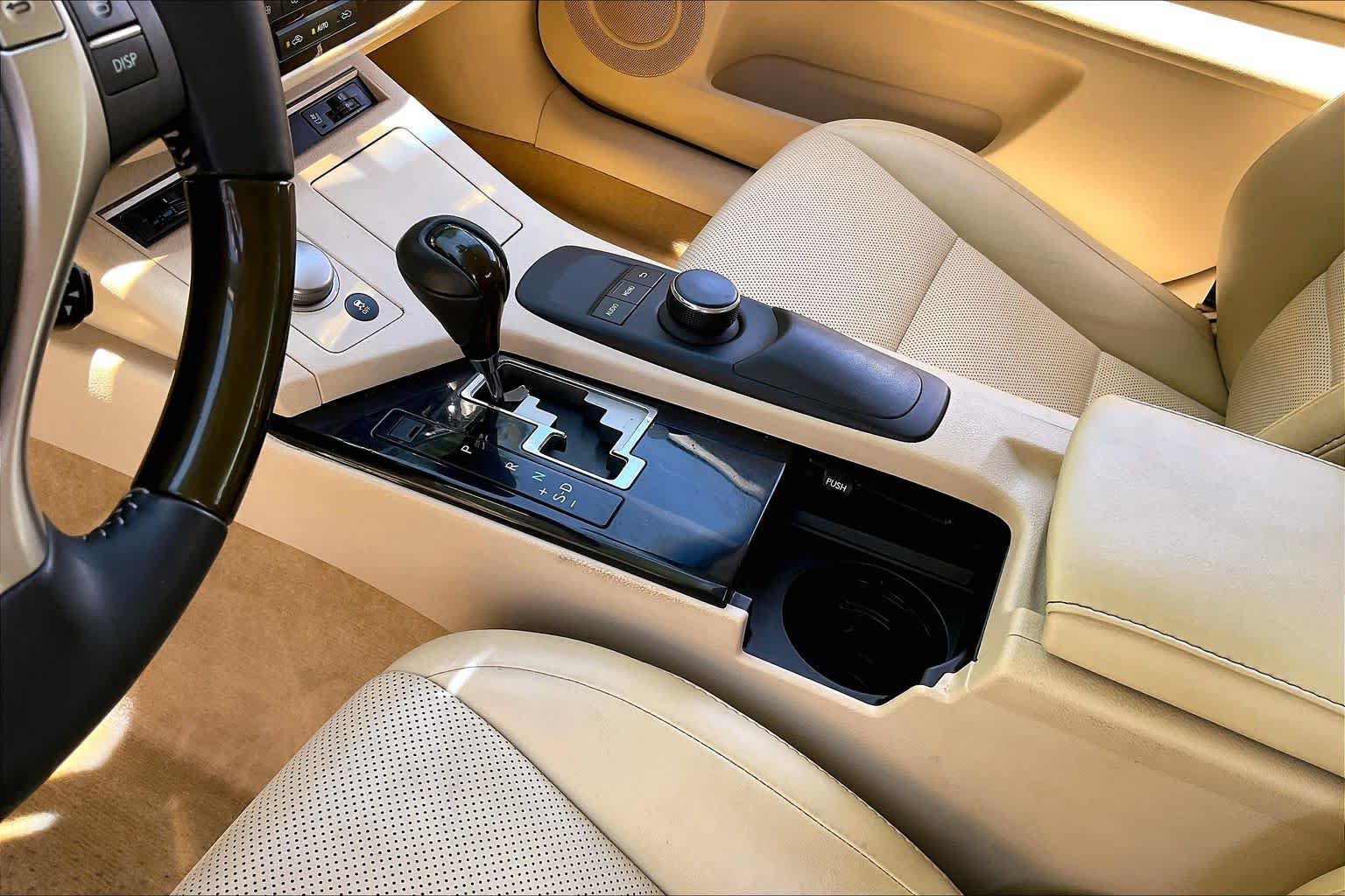 Used 2014 Lexus ES 350 w/ Premium Package FWD image 14