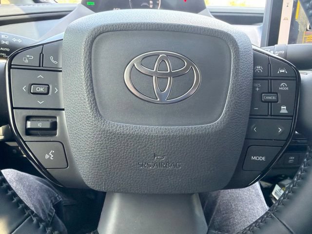 Used 2024 Toyota Prius Limited w/ Limited Premium Package AWD/4WD image 17