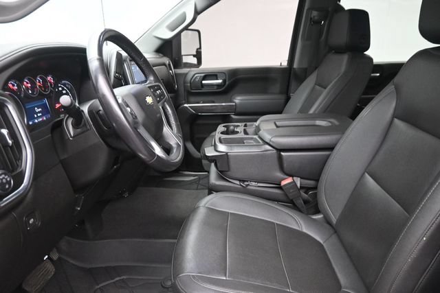 Used 2023 Chevrolet Silverado 2500 LTZ AWD/4WD image 16
