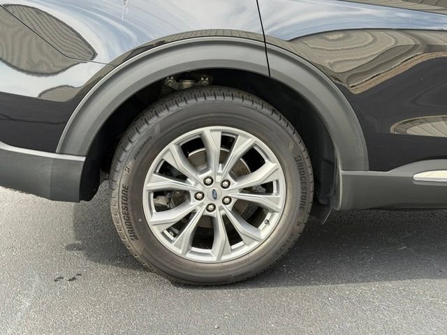 Used 2021 Ford Explorer Limited w/ Equipment Group 301A AWD/4WD image 10