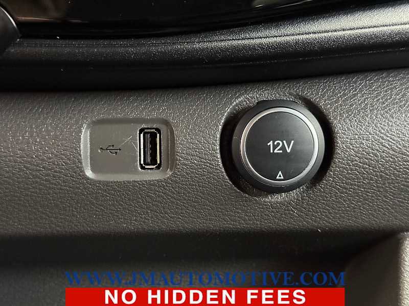 Used 2023 Ford Transit 350 XLT image 39