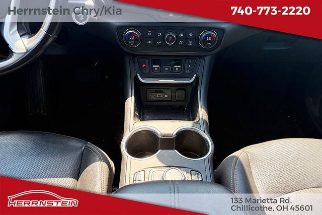 Used 2020 GMC Terrain SLT AWD/4WD image 13