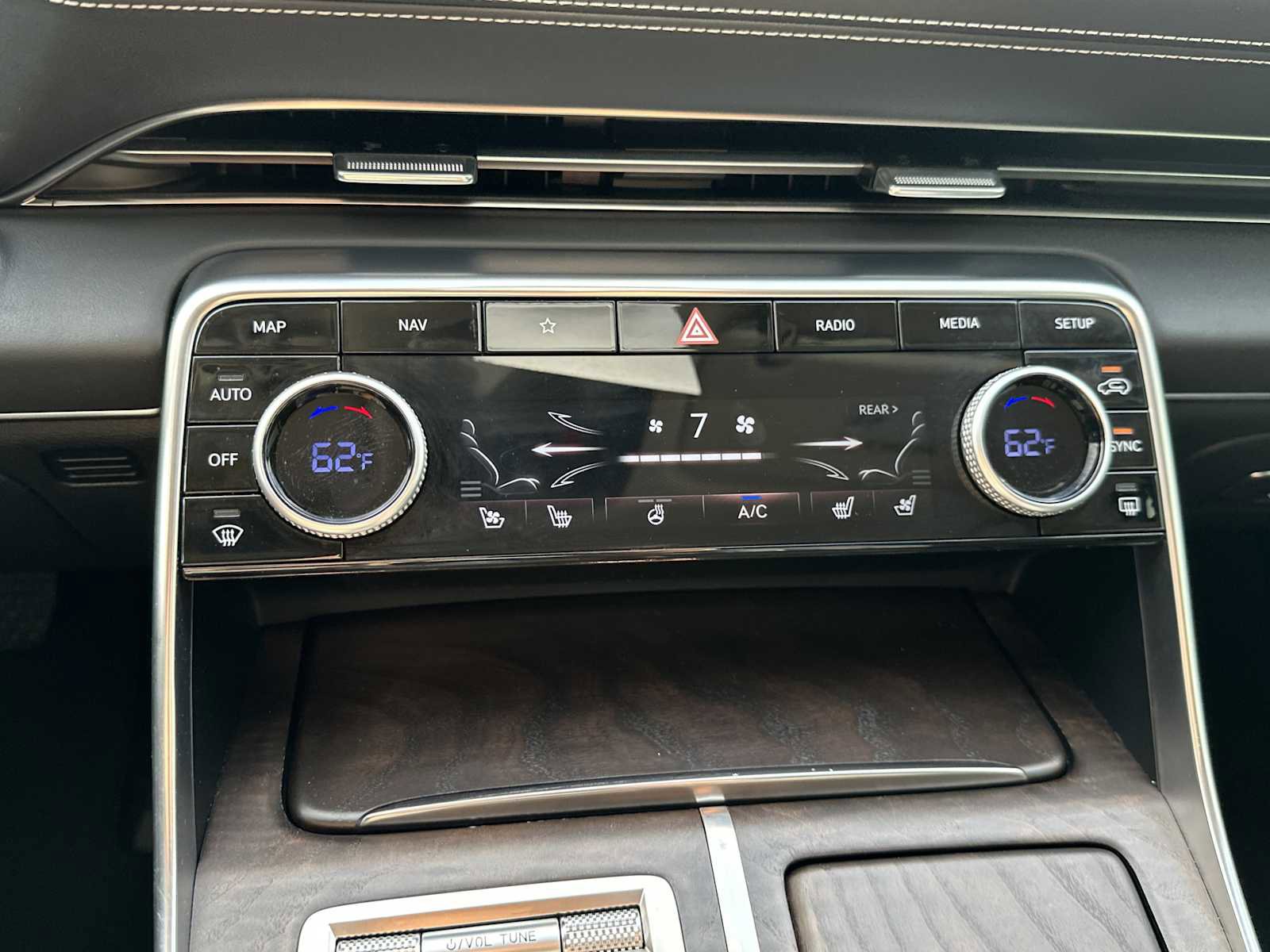 Used 2023 Genesis GV80 3.5T w/ Prestige Package image 19