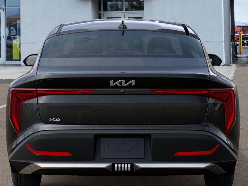 New 2025 Kia K4 LX image 13