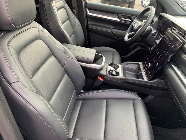 Certified 2025 GMC Terrain Elevation w/ Elevation Premium Package image 11