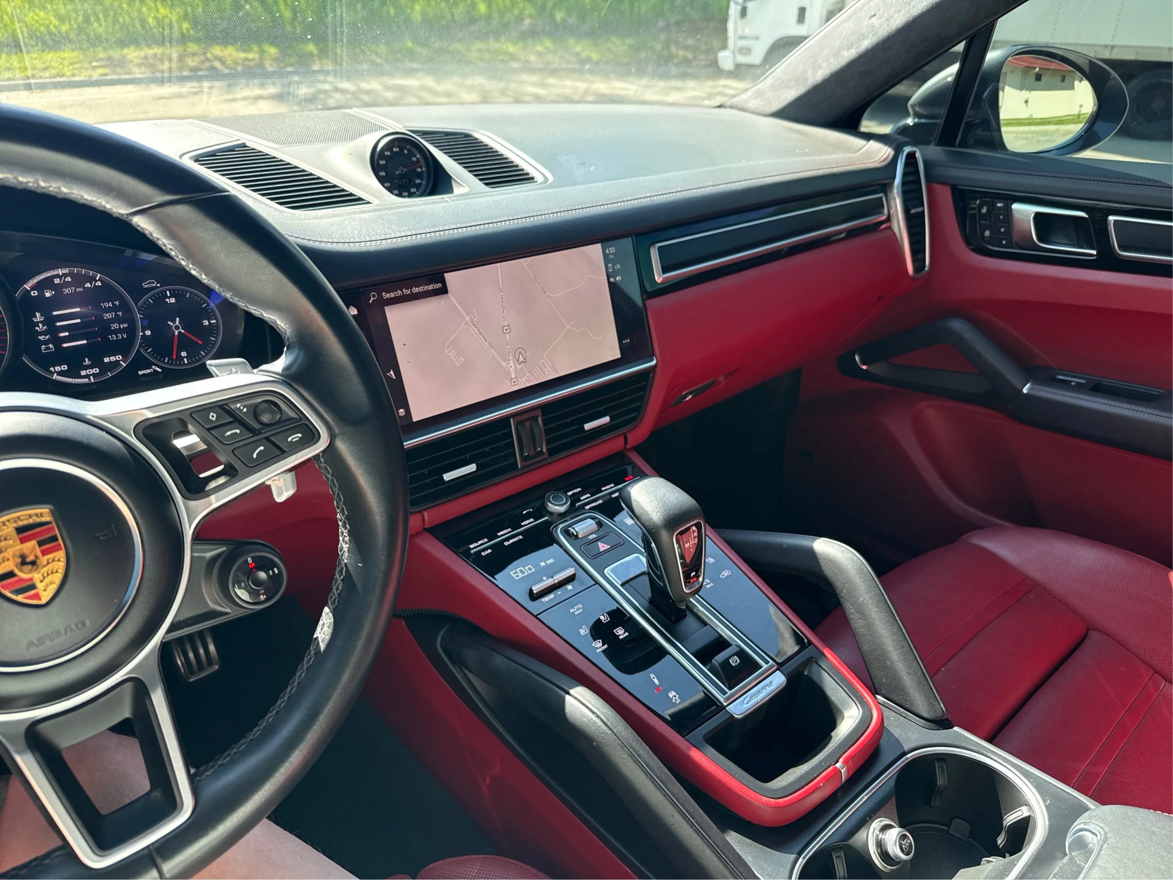 Used 2022 Porsche Cayenne GTS AWD/4WD image 16