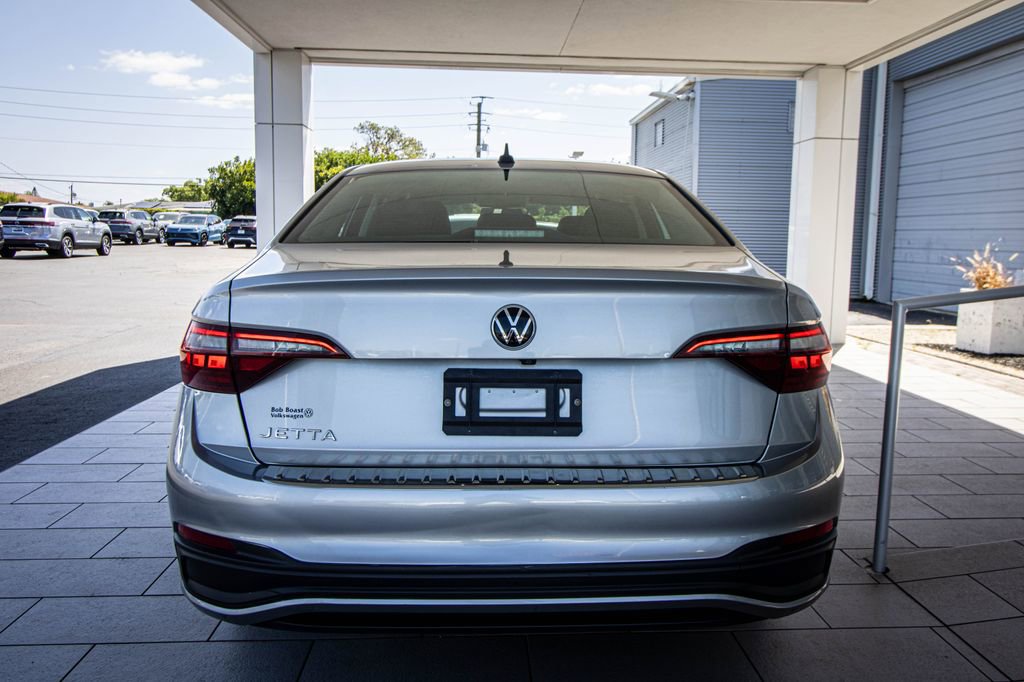 Used 2022 Volkswagen Jetta S FWD image 15