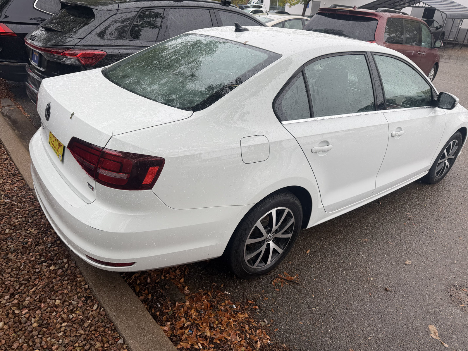 Used 2017 Volkswagen Jetta SE FWD image 6