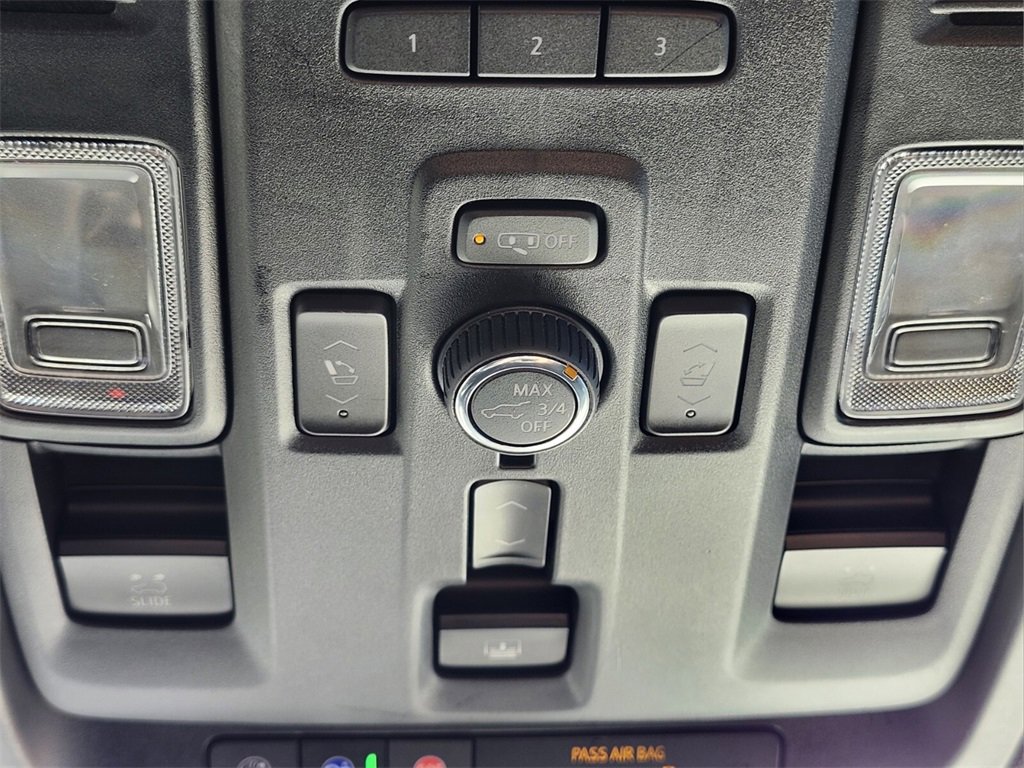 Used 2023 Chevrolet Suburban High Country w/ Premium Package 2 image 28