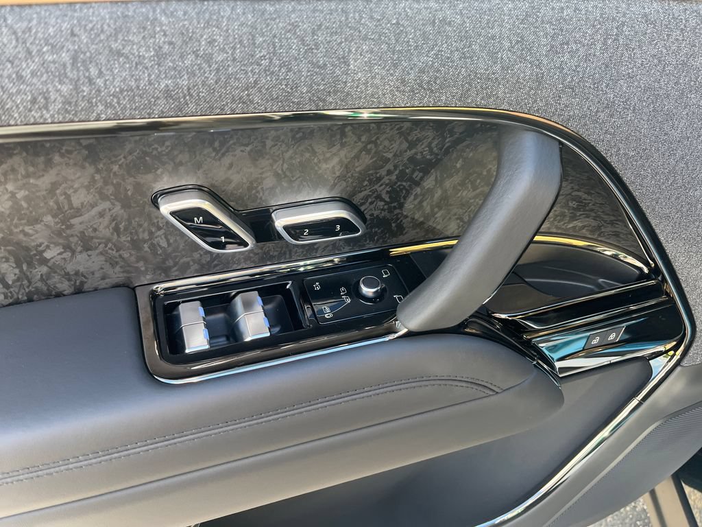 New 2026 Land Rover Range Rover Sport Dynamic SE AWD/4WD image 11