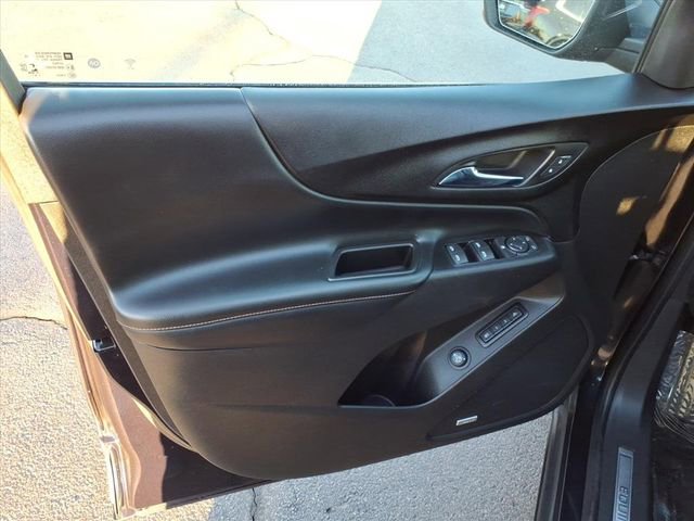 Used 2020 Chevrolet Equinox Premier image 27