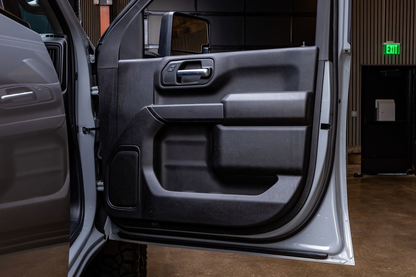 Used 2025 Chevrolet Silverado 2500 Custom w/ Custom Value Package image 36