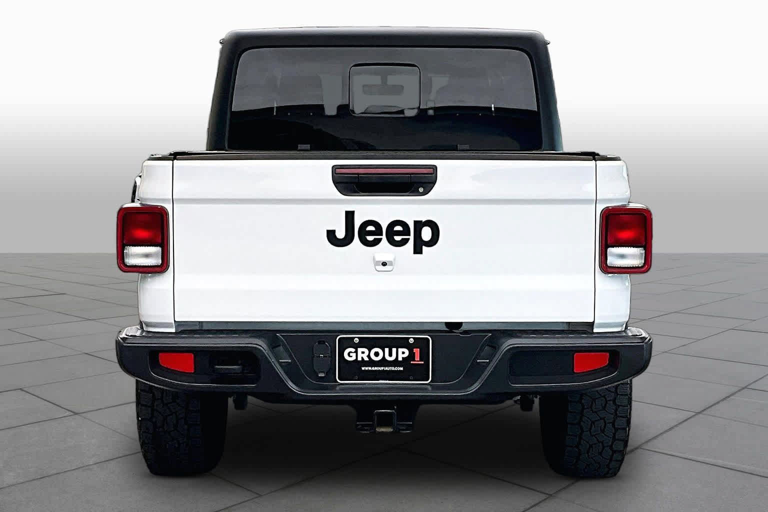 Used 2022 Jeep Gladiator Sport AWD/4WD image 5