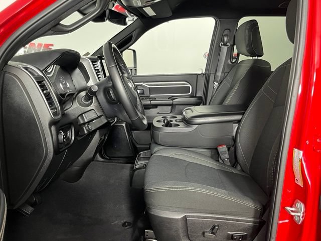 Used 2024 RAM 2500 Big Horn w/ Night Edition AWD/4WD image 22