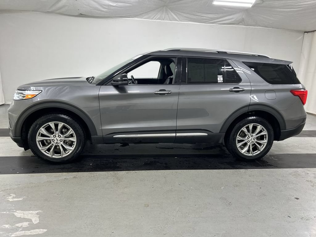 Used 2022 Ford Explorer Limited w/ Equipment Group 301A AWD/4WD image 6