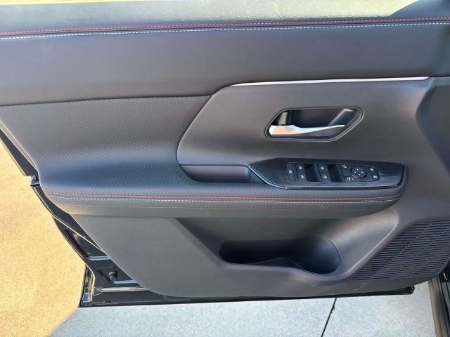 New 2027 Nissan Kicks SR w/ Cold Weather Package FWD image 21