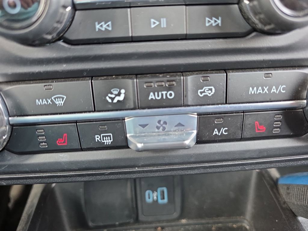 Used 2023 Ford Bronco Black Diamond image 29