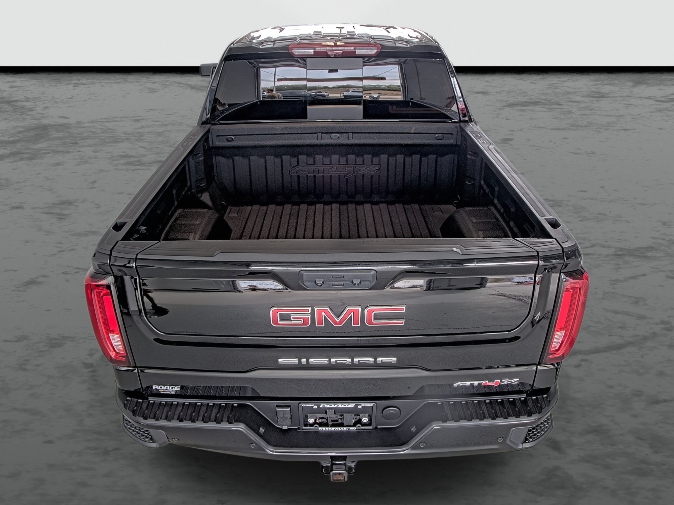 Used 2024 GMC Sierra 1500 AT4X AWD/4WD image 3