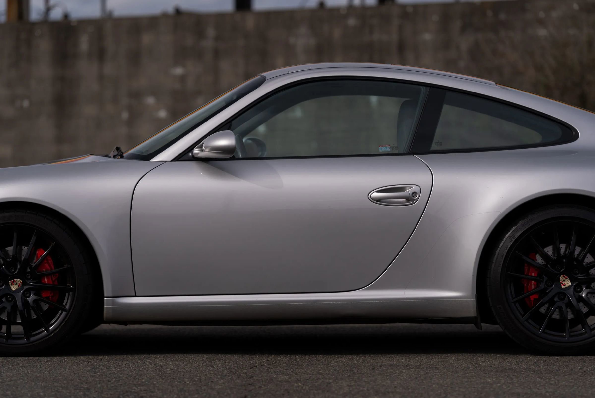 Used 2005 Porsche 911 Carrera S image 95