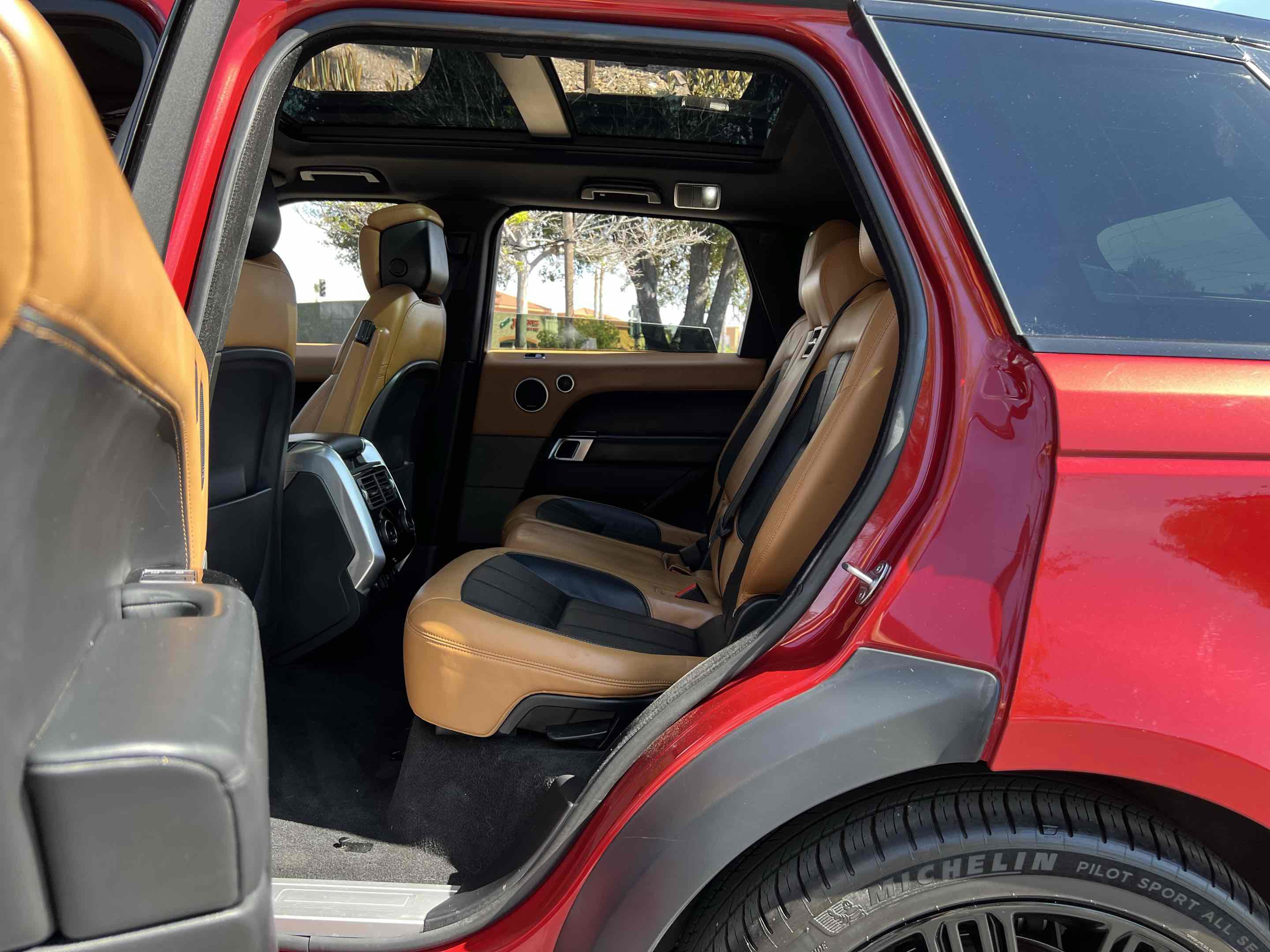 Used 2019 Land Rover Range Rover Sport HSE Dynamic image 65