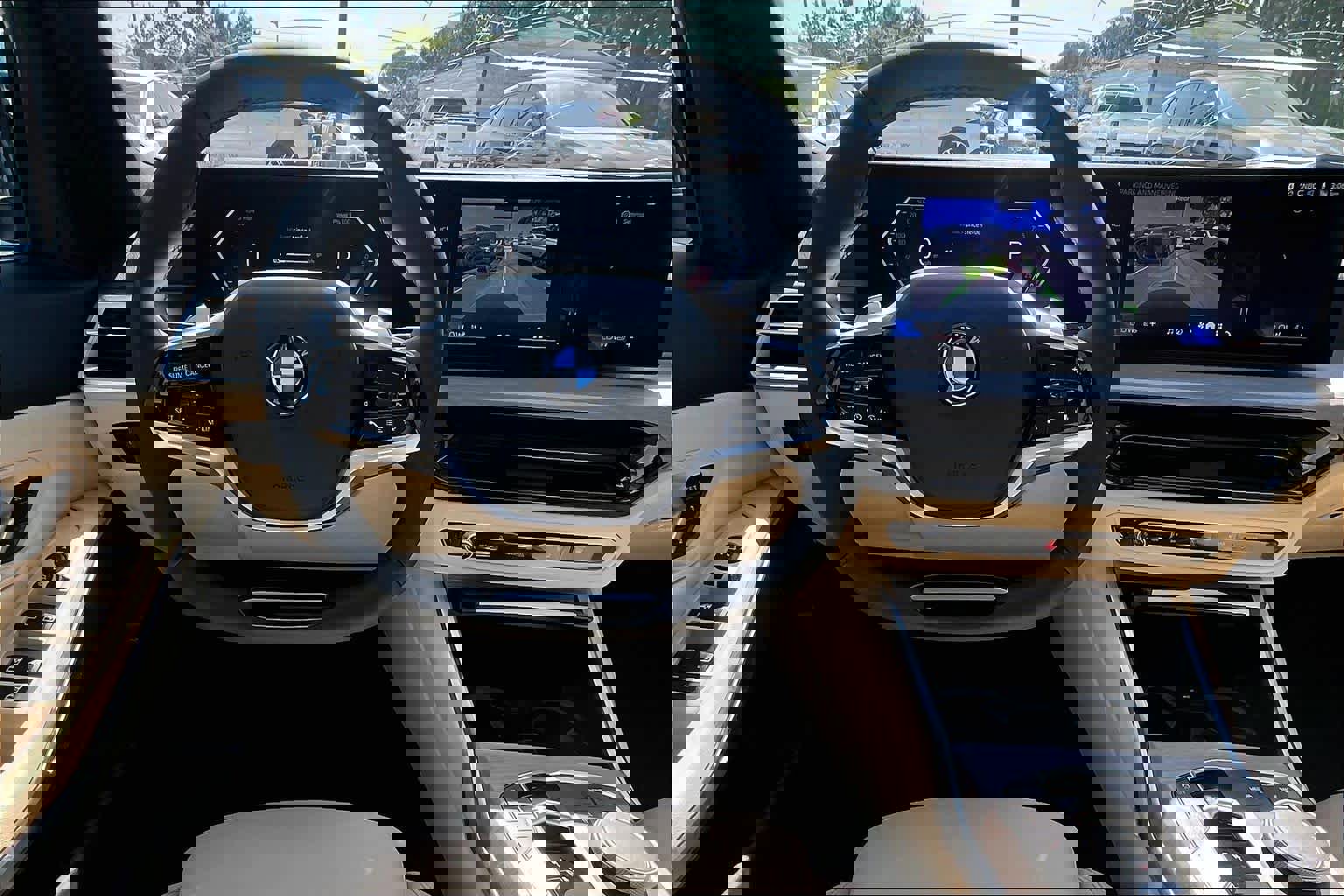 Certified 2025 BMW 330i Sedan w/ Convenience Package image 6