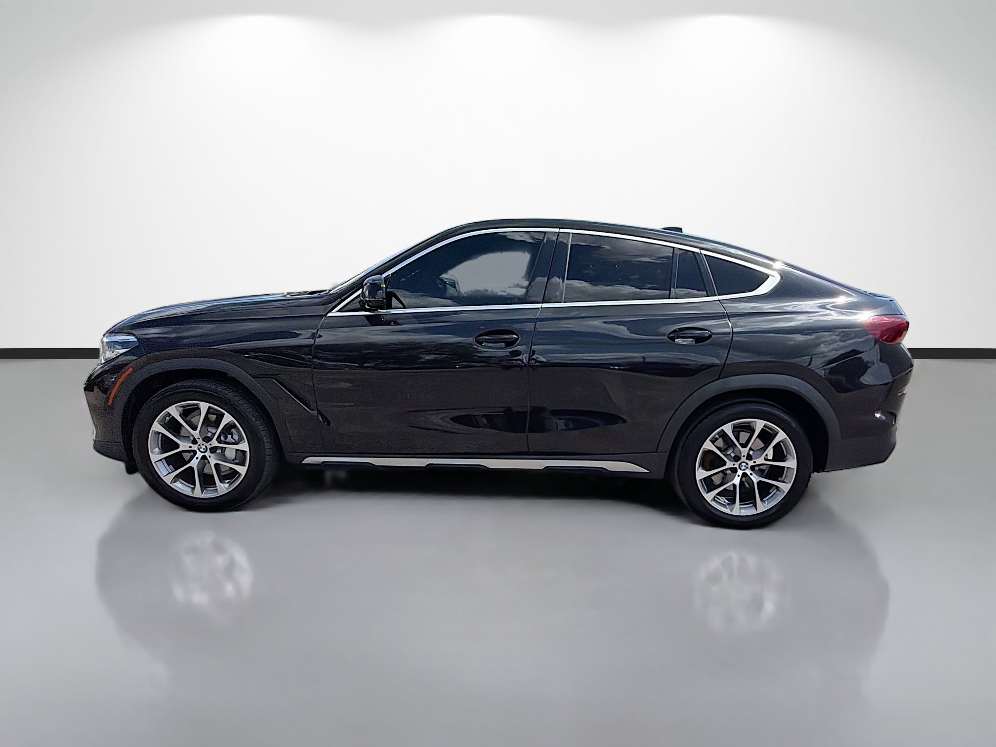 Used 2023 BMW X6 xDrive40i AWD/4WD image 6