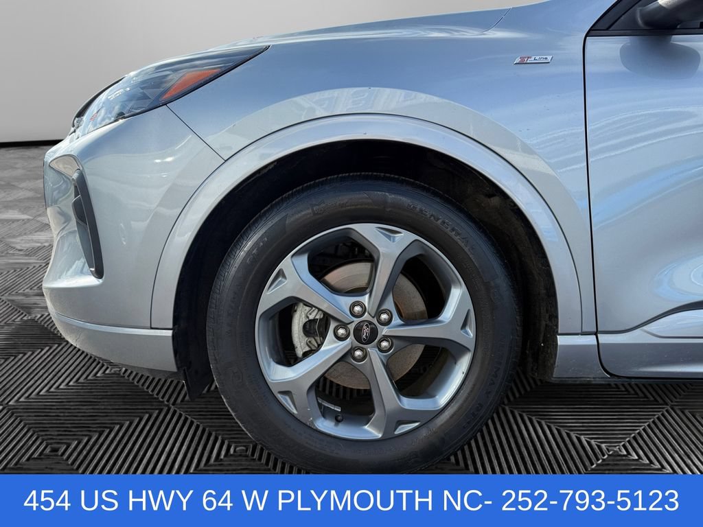 Certified 2023 Ford Escape ST-Line w/ Tech Pack #1 FWD image 14