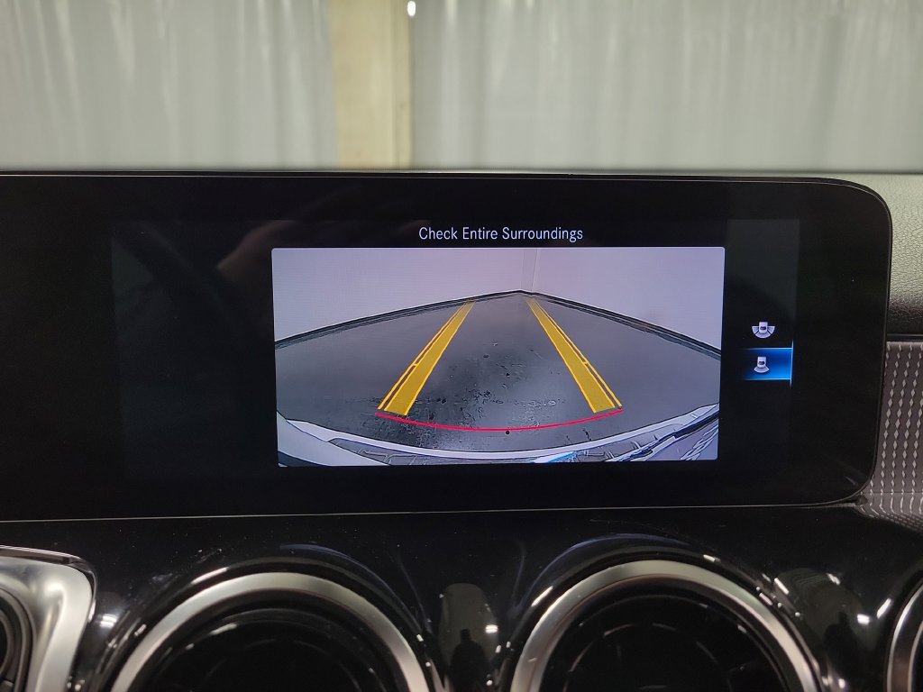 Used 2022 Mercedes-Benz GLB 250 4MATIC image 19