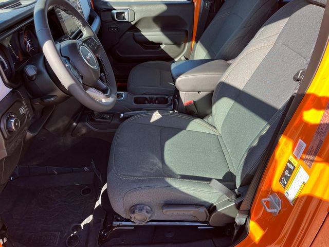 Used 2025 Jeep Wrangler Sport S image 12