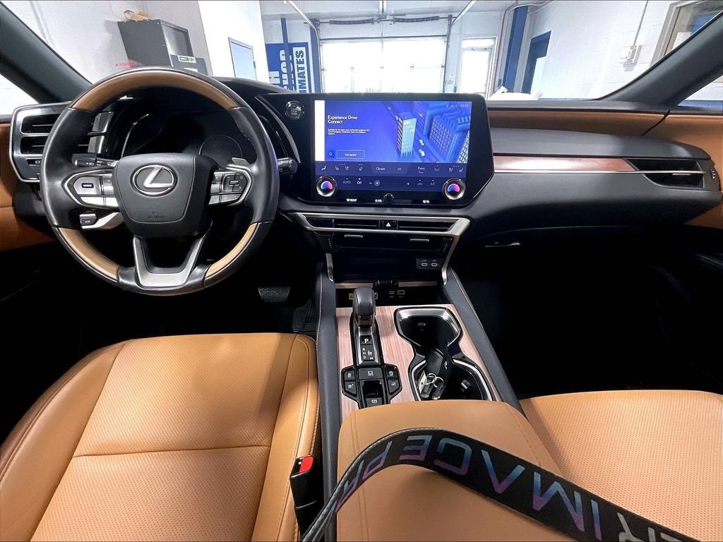 Used 2024 Lexus RX 350 Premium w/ Accessory Package (Z1) AWD/4WD image 21