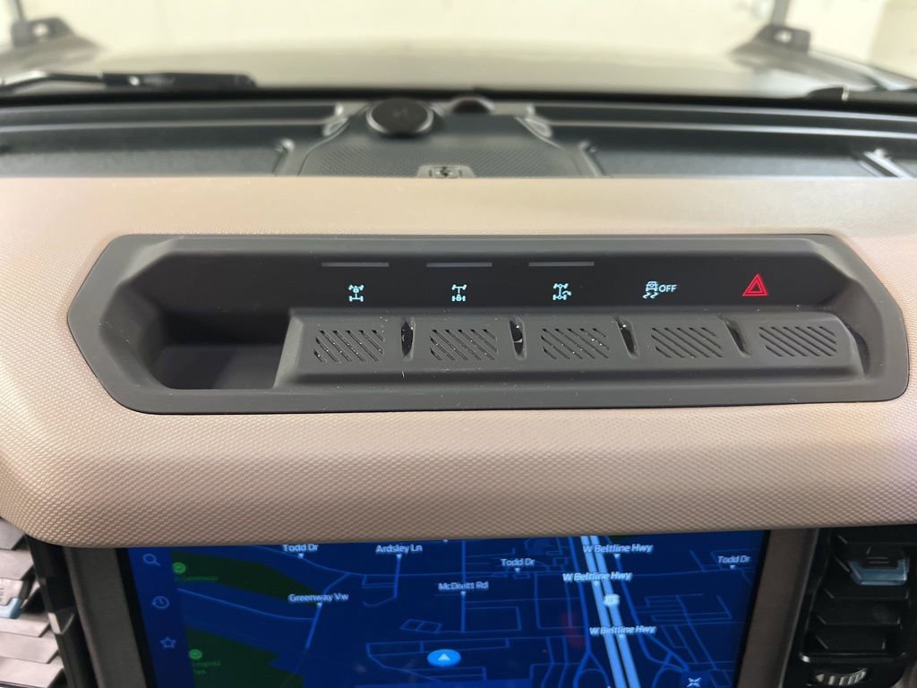 Certified 2024 Ford Bronco Wildtrak AWD/4WD image 27