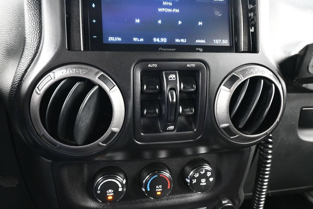 Used 2014 Jeep Wrangler Unlimited Sport w/ Power Convenience Group AWD/4WD image 21