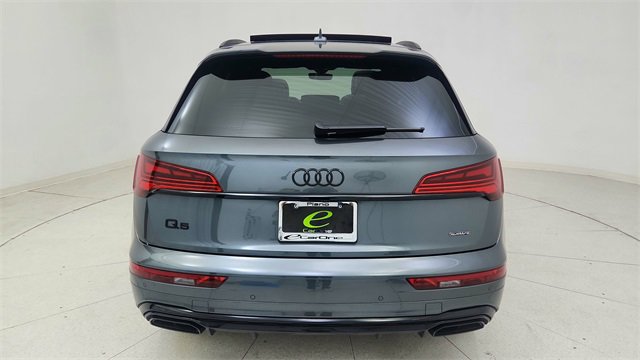 Used 2024 Audi Q5 e Prestige w/ Prestige Package image 5