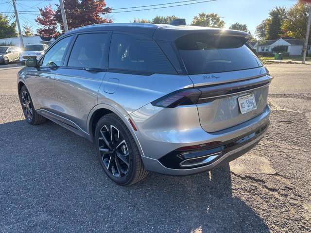 New 2026 Lincoln Nautilus Reserve AWD/4WD image 8