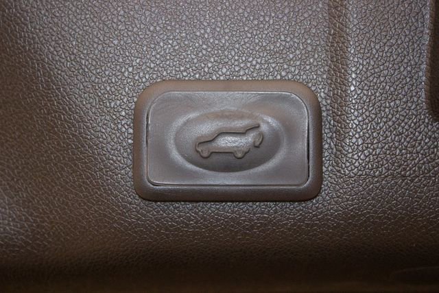 Used 2013 GMC Acadia SLT image 16