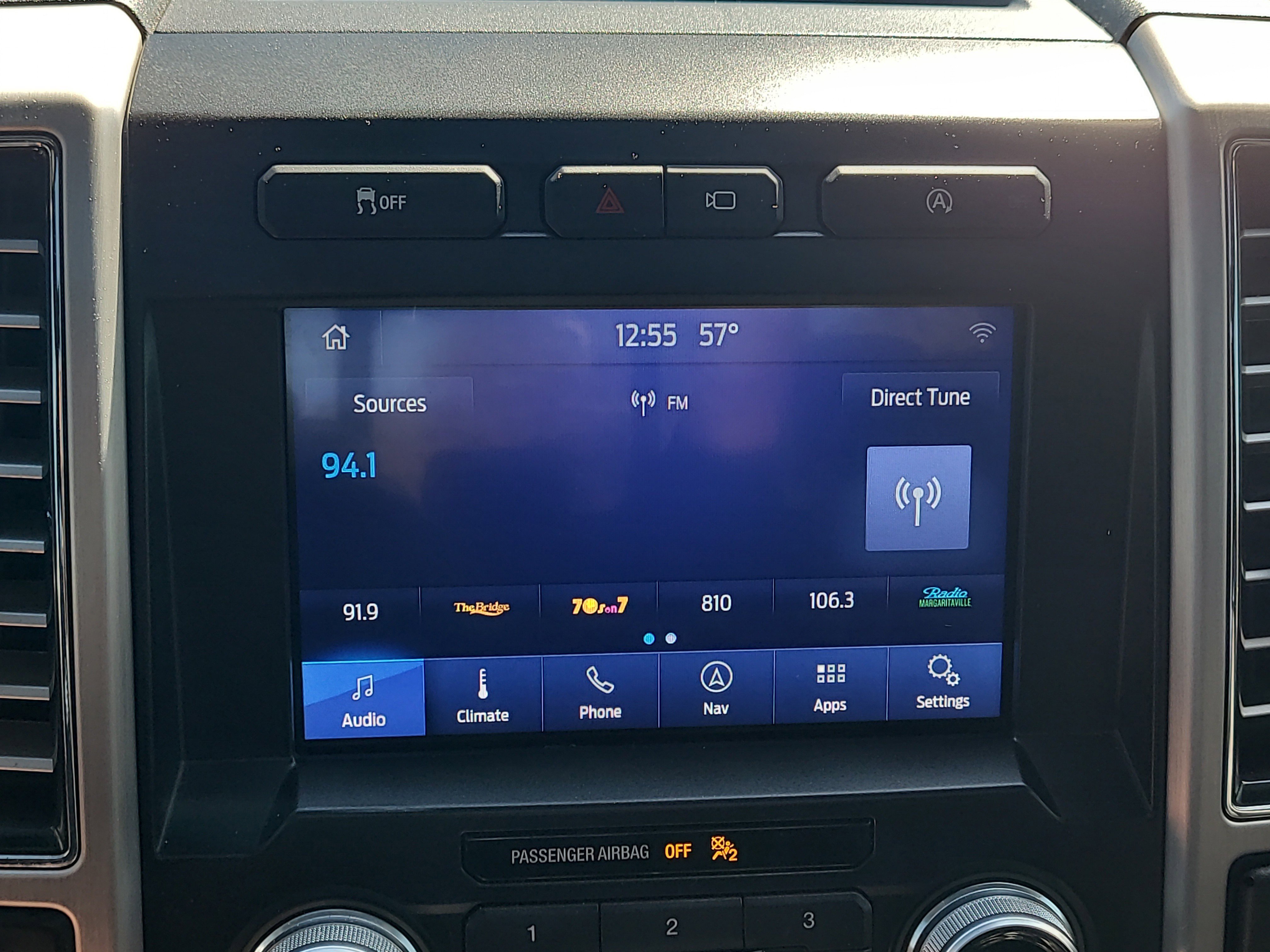 Used 2019 Ford F150 Platinum w/ Equipment Group 701A Luxury image 26