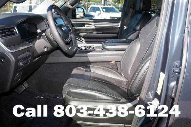 Used 2024 Jeep Wagoneer L Series II RWD image 7