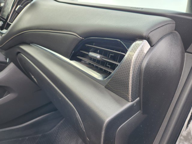 Used 2022 Chevrolet Traverse Premier w/ Redline Edition image 13