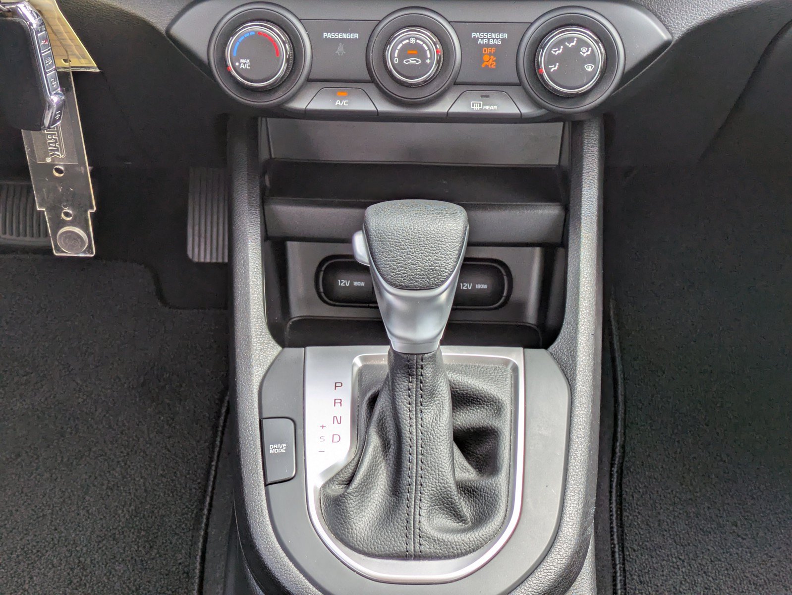 Certified 2023 Kia Forte LXS FWD image 15