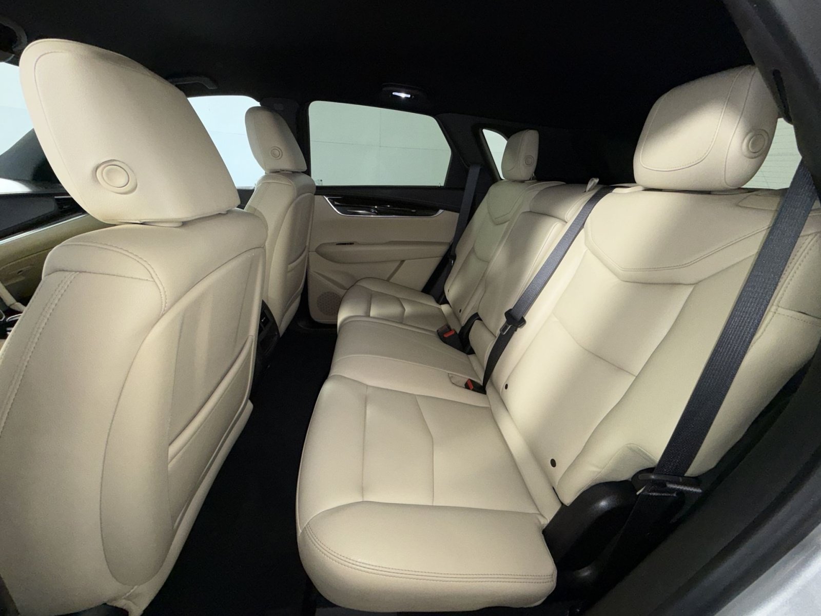 Used 2017 Cadillac XT5 FWD image 23