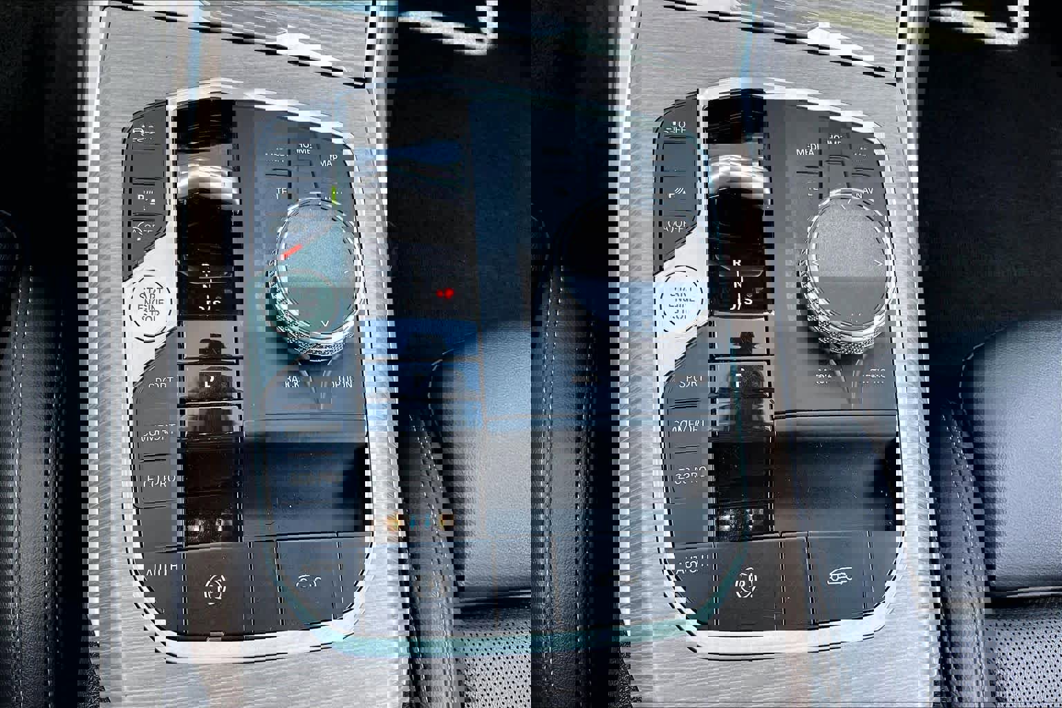 Used 2025 BMW 430i Convertible image 32