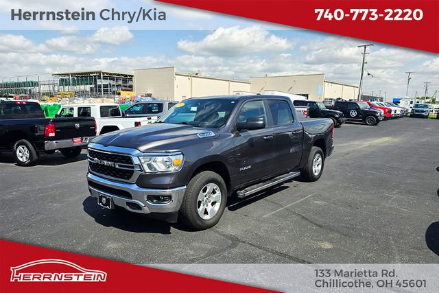Used 2022 RAM 1500 Big Horn AWD/4WD image 3