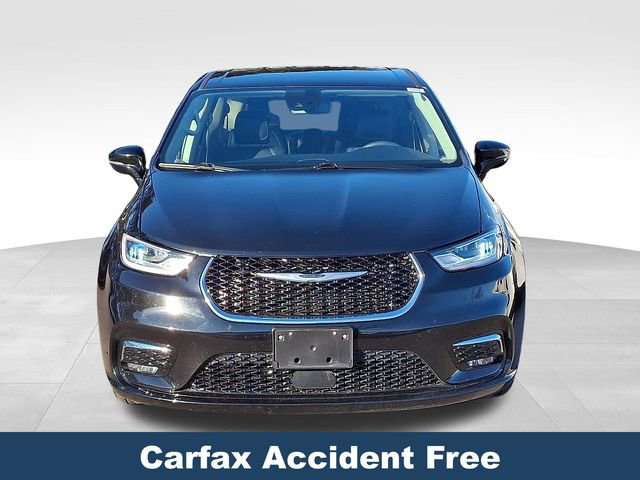 Used 2024 Chrysler Pacifica Select FWD image 2