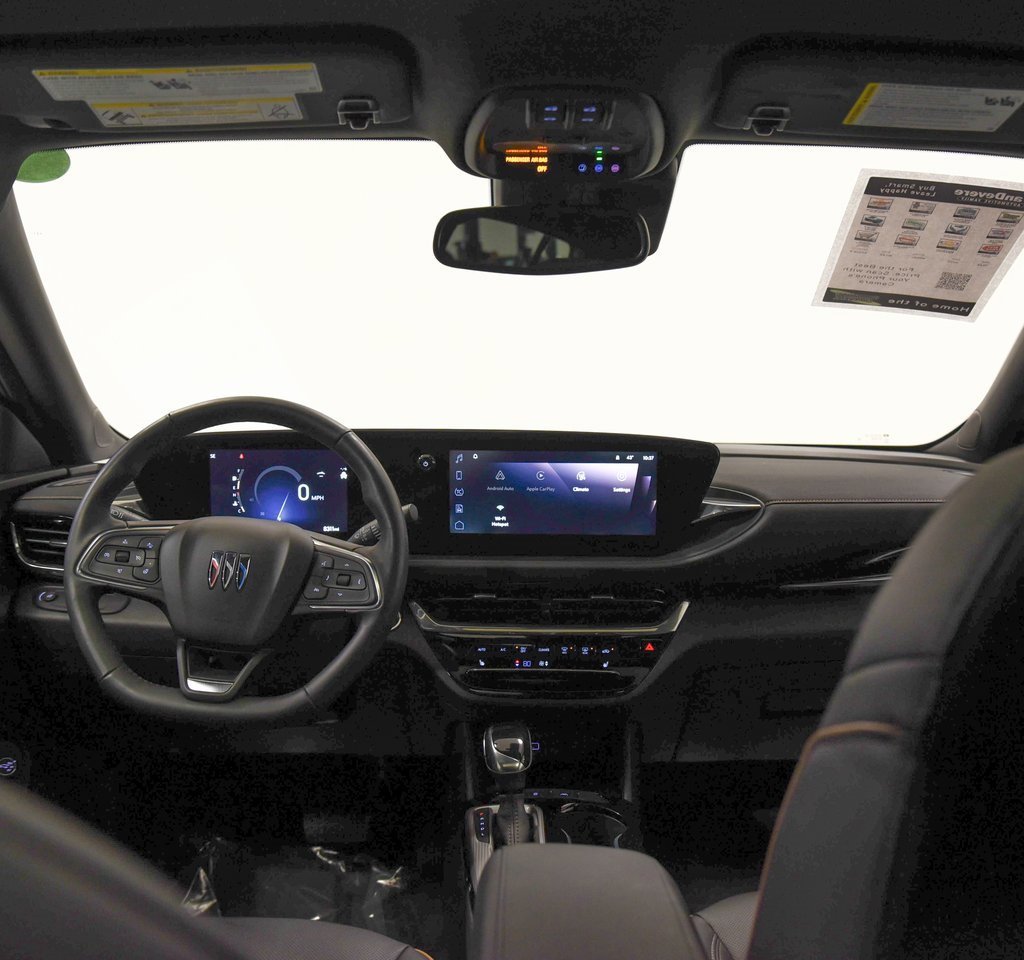 Used 2024 Buick Envista Avenir image 2