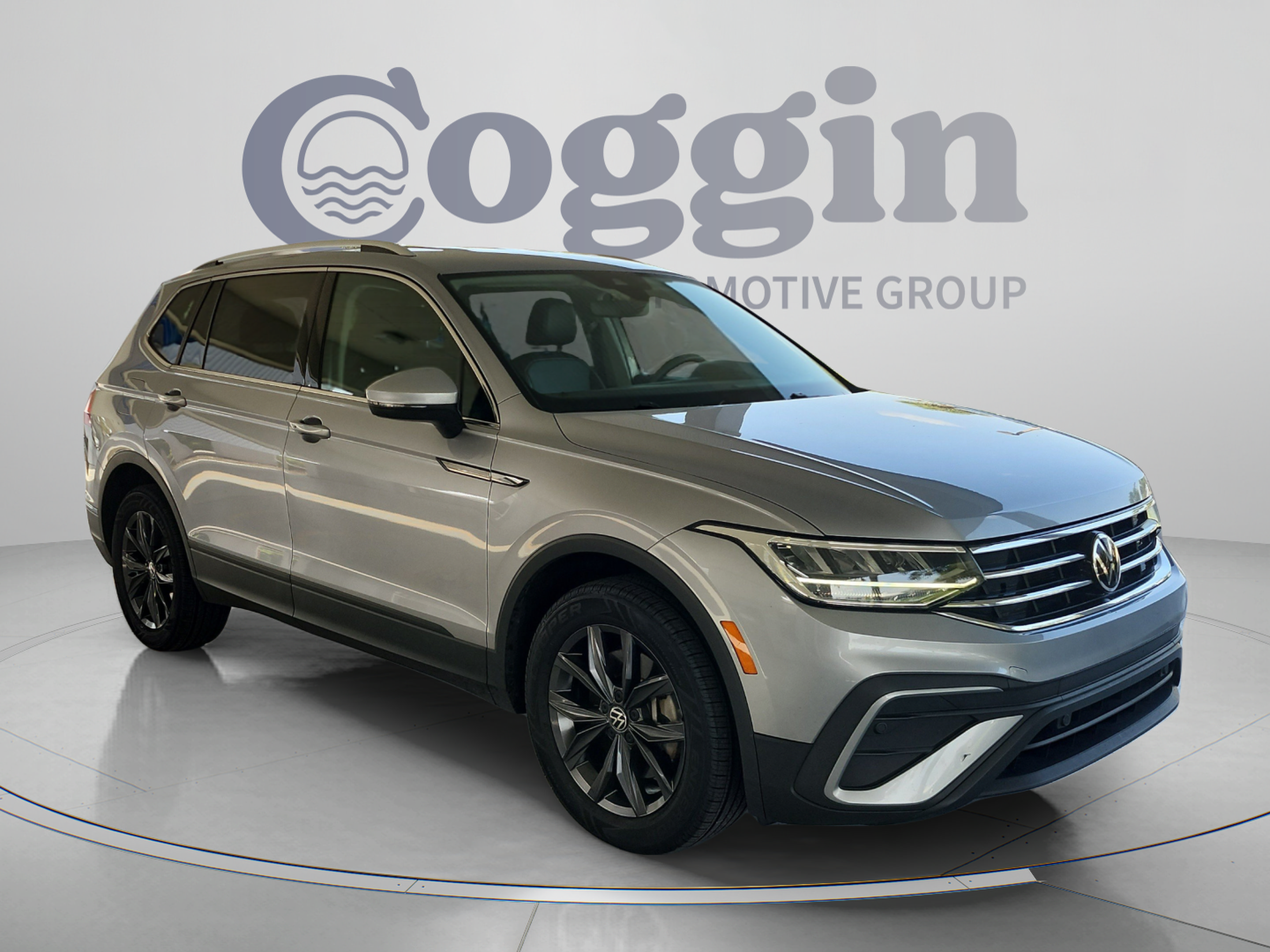 Used 2023 Volkswagen Tiguan SE FWD image 7