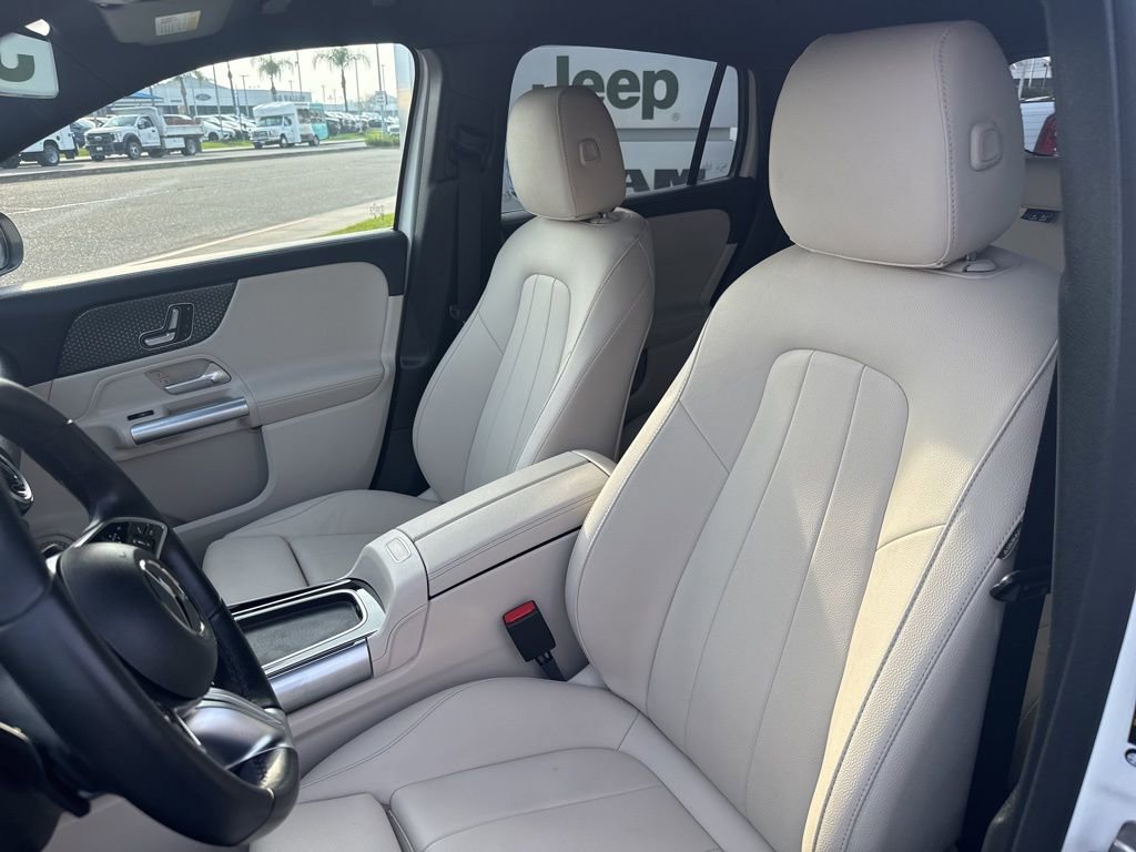 Used 2025 Mercedes-Benz GLA 250 4MATIC image 18