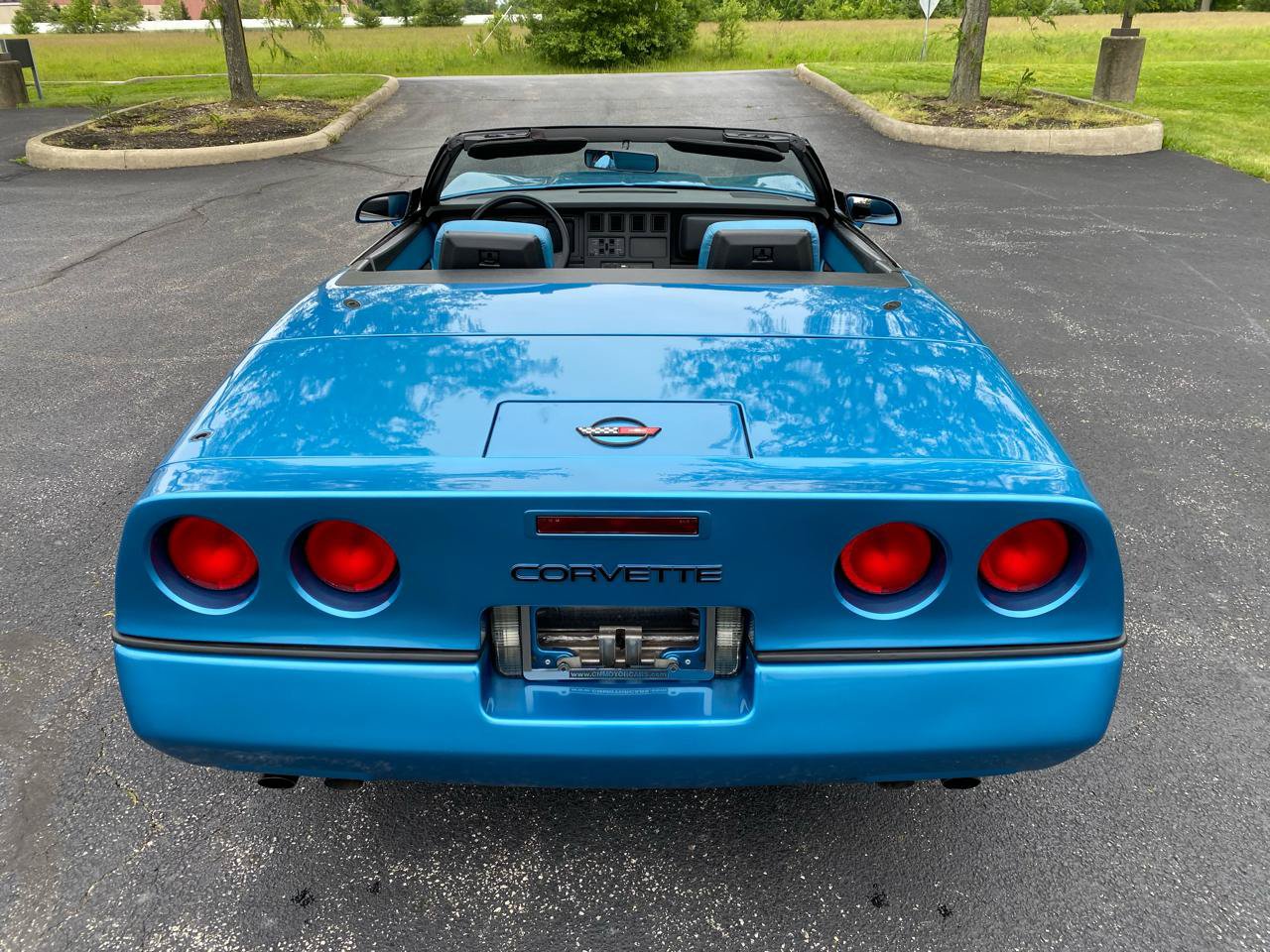 Used 1989 Chevrolet Corvette Convertible RWD image 11