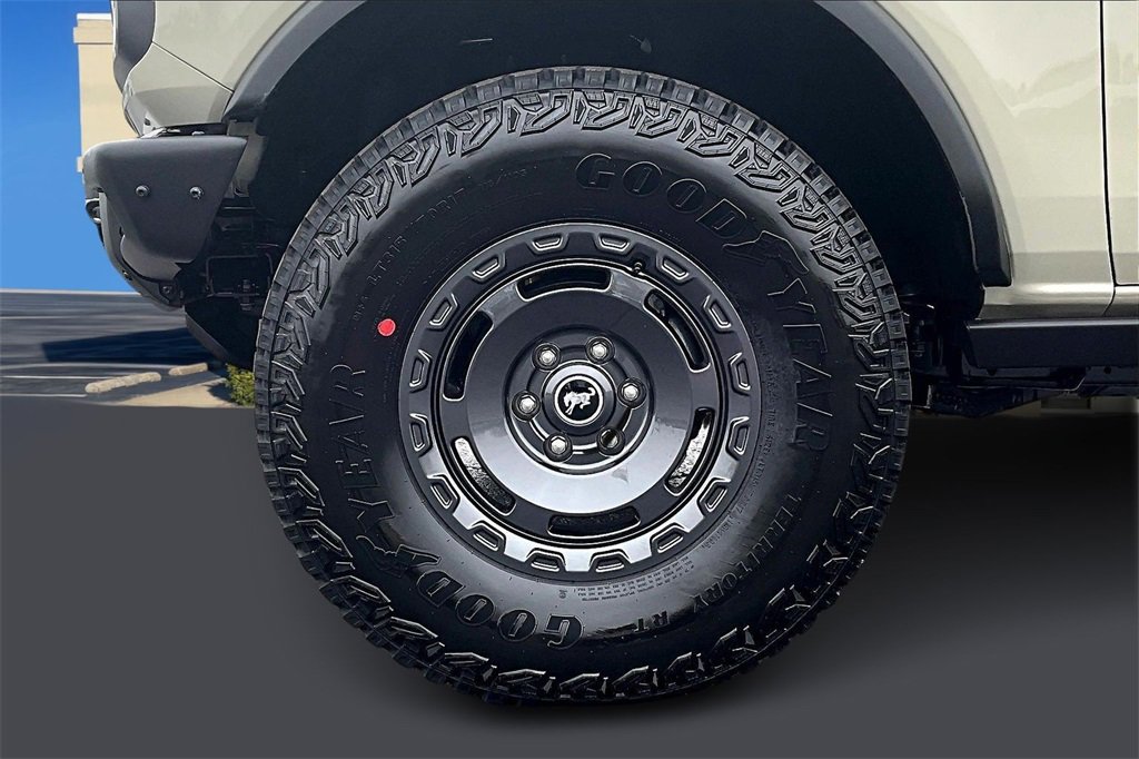 New 2025 Ford Bronco Badlands w/ Sasquatch Package image 13