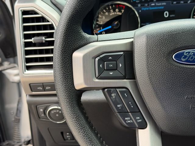 Used 2016 Ford F150 Platinum w/ Equipment Group 701A Luxury AWD/4WD image 11